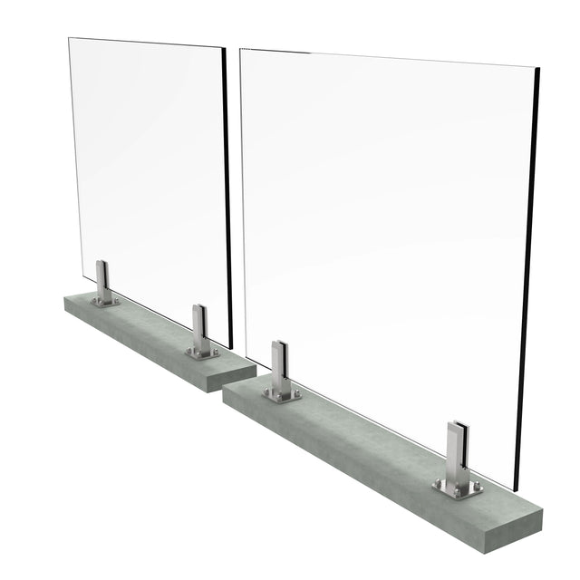 Frameless glass juliette balcony spigot