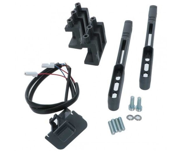 Set of magnetic limit switches