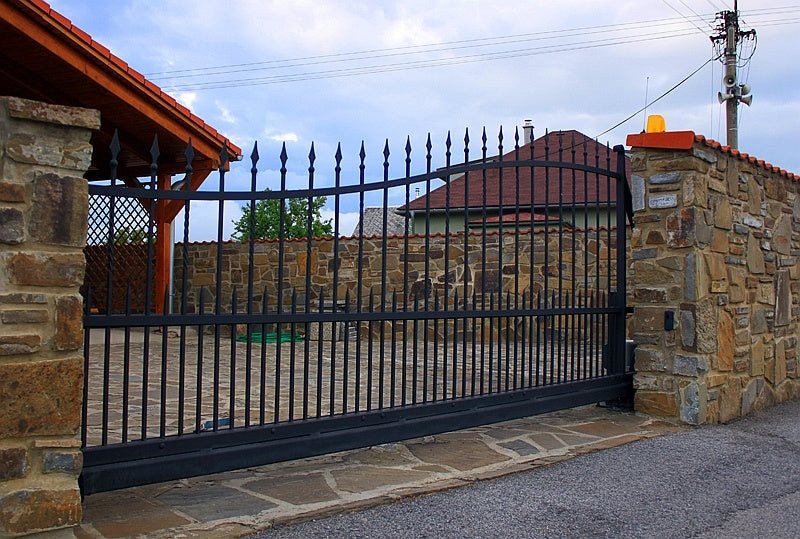 Guiding track Zn, 94x85x5mm, for cantilever gate