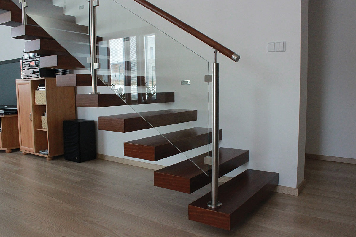 Adjustable handrail bracket