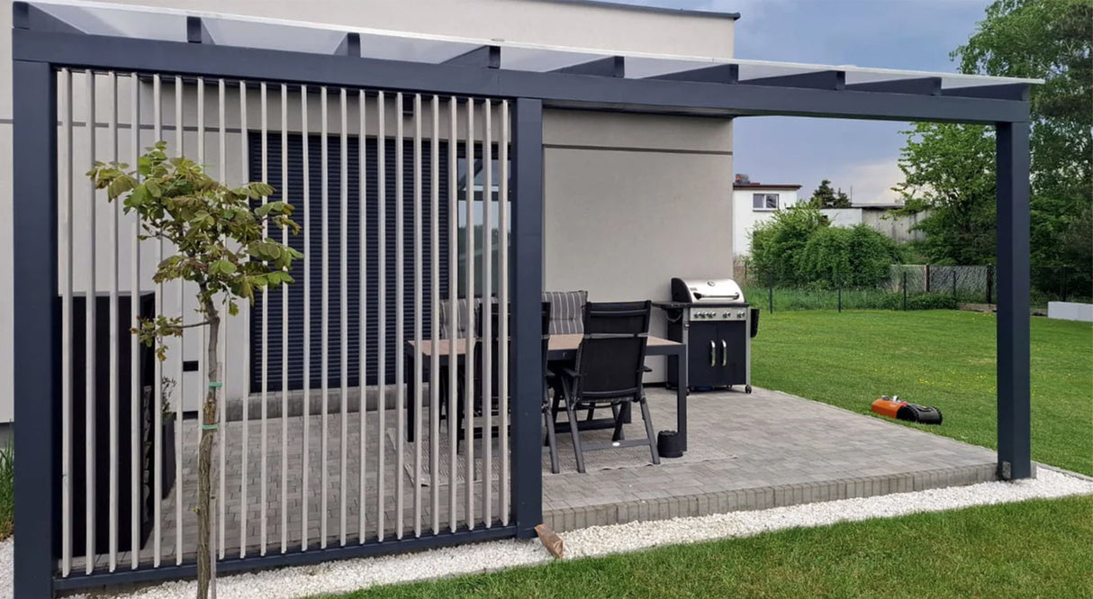 Movable aluminum system – vertical, louvered – pair (left + right)