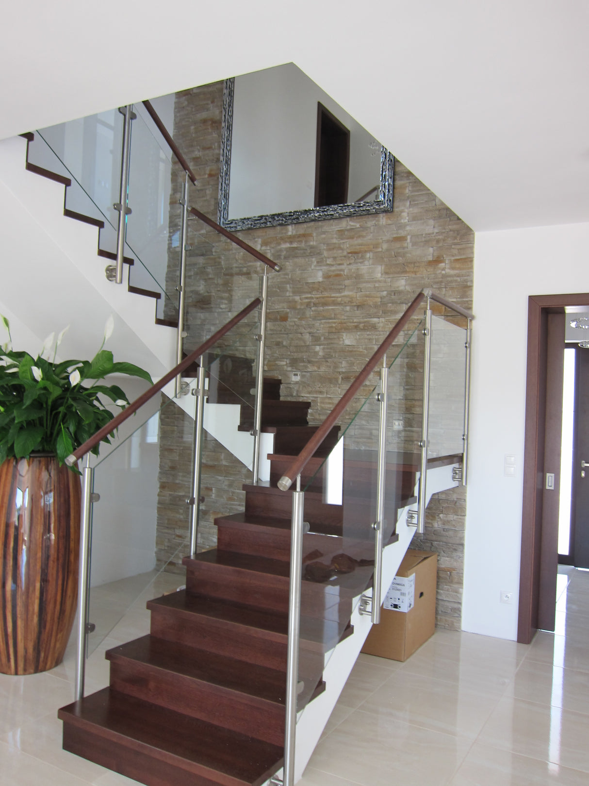 Stainless steel pole, stairs