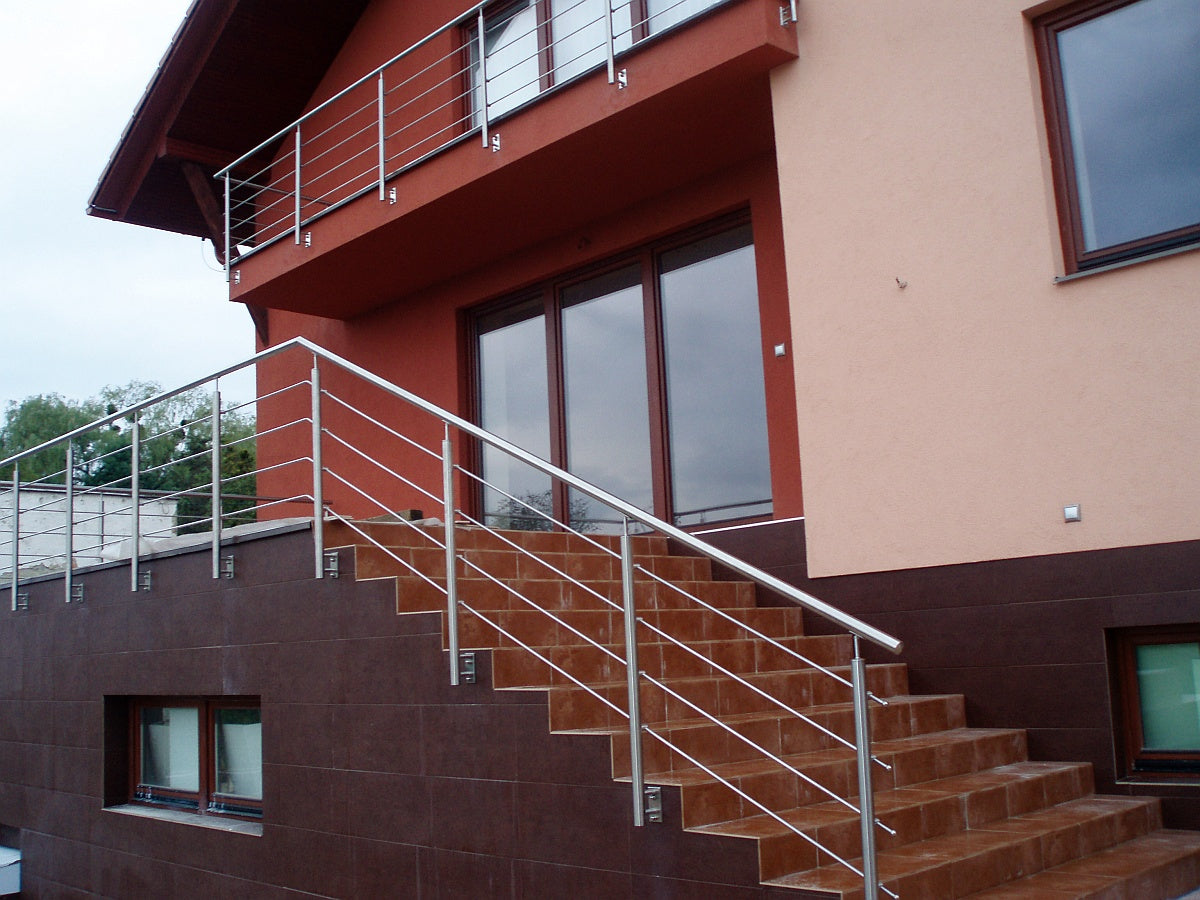 Stainless steel pole, BK-stairs, polished AISI304,